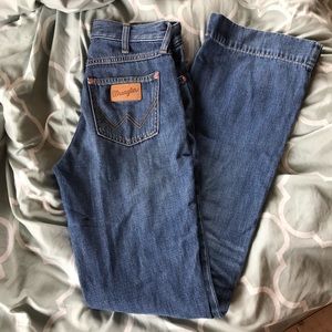 Wrangler exaggerated boot jean